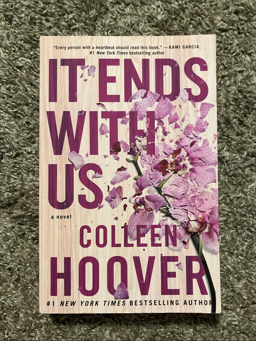 It Ends With Us book by Colleen Hoover Paperback NEW!!